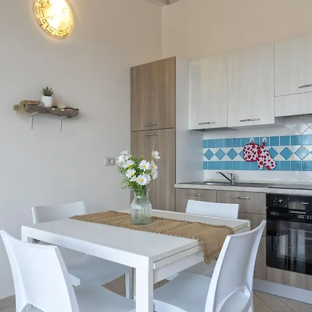 Apartament Attico Vista Isola By Interhome