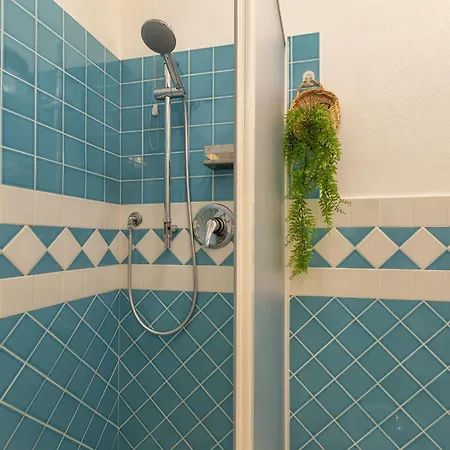 Apartamento Attico Vista Isola By Interhome